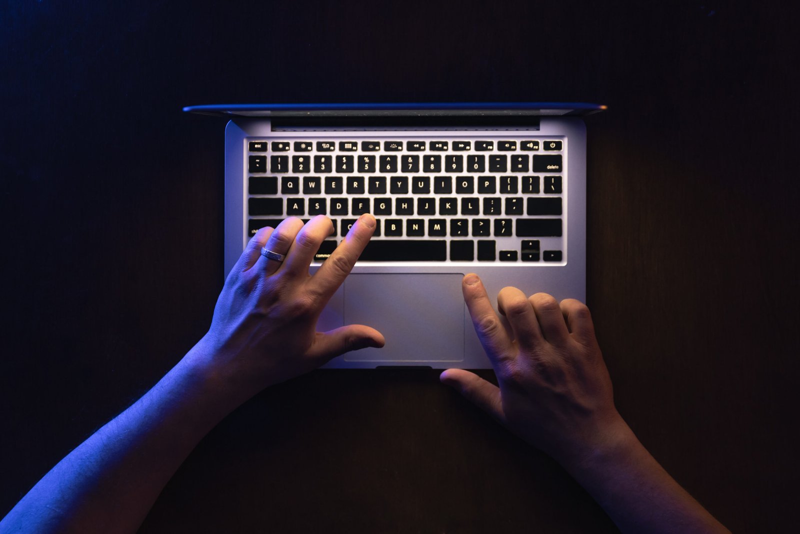 Peut-on créer un site internet soi-même sans être expert ?